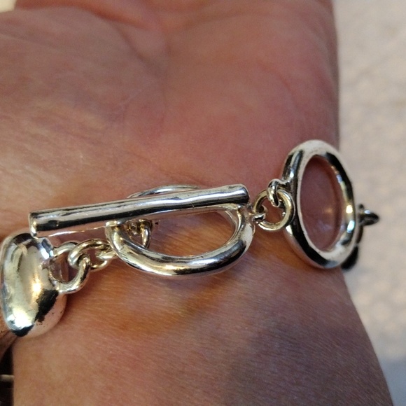 Beautiful multiple strands of twine faux gold and silver bracelet. - Picture 3 of 9